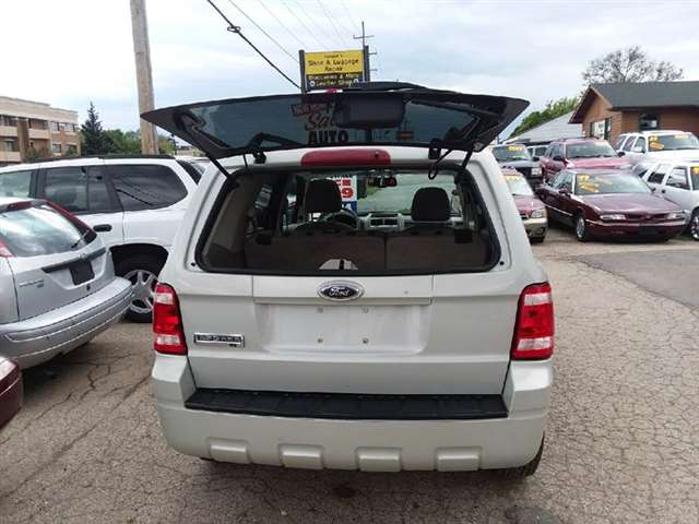 2008 Ford Escape XLT 4dr SUV I4